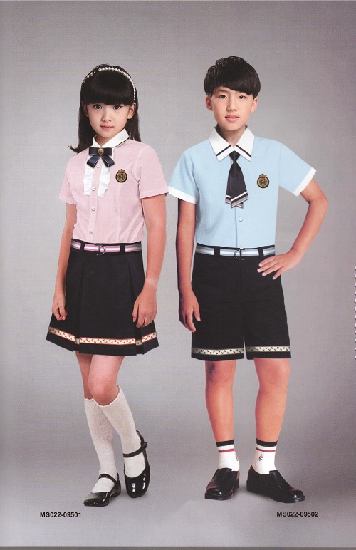 校服
