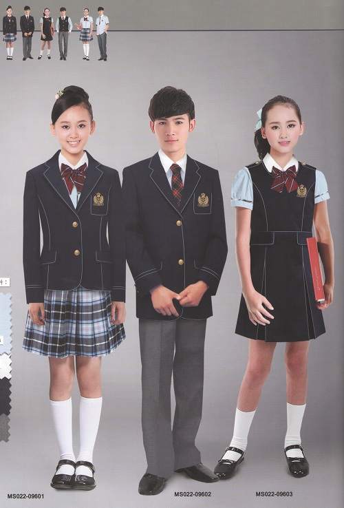校服